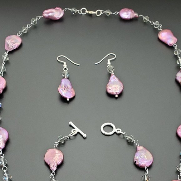 One-of-a-kind, pearl, and shell set - Picture 7 of 7